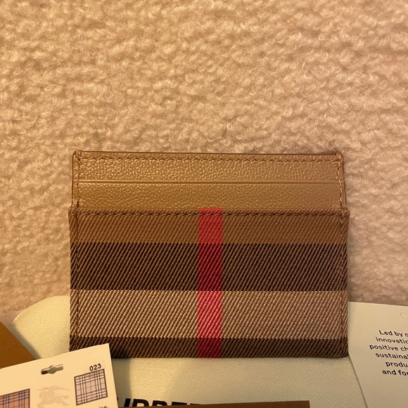Burberry Brown Check Card Holder - Picture 3 of 4